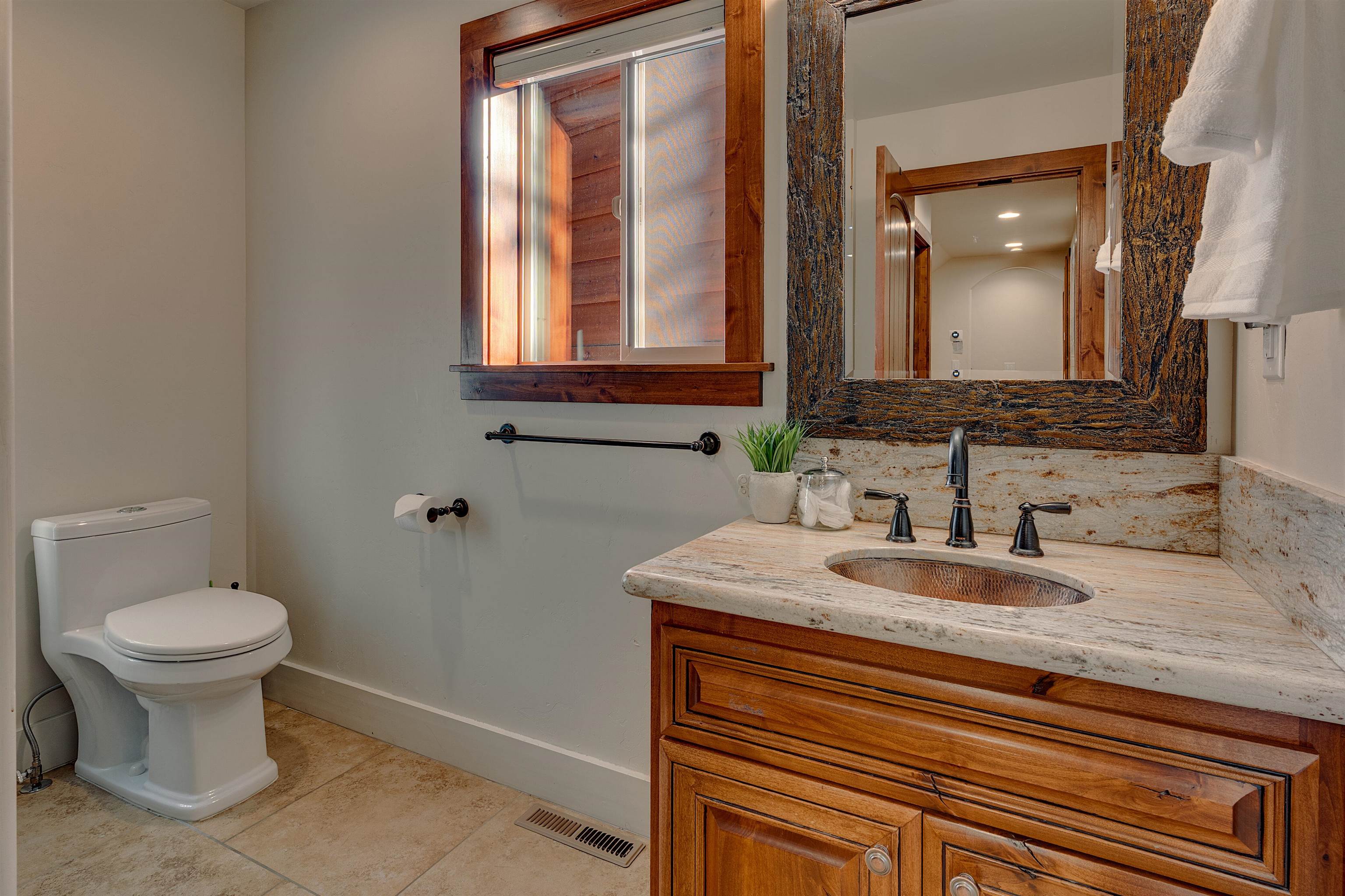 1055 Trent Lane