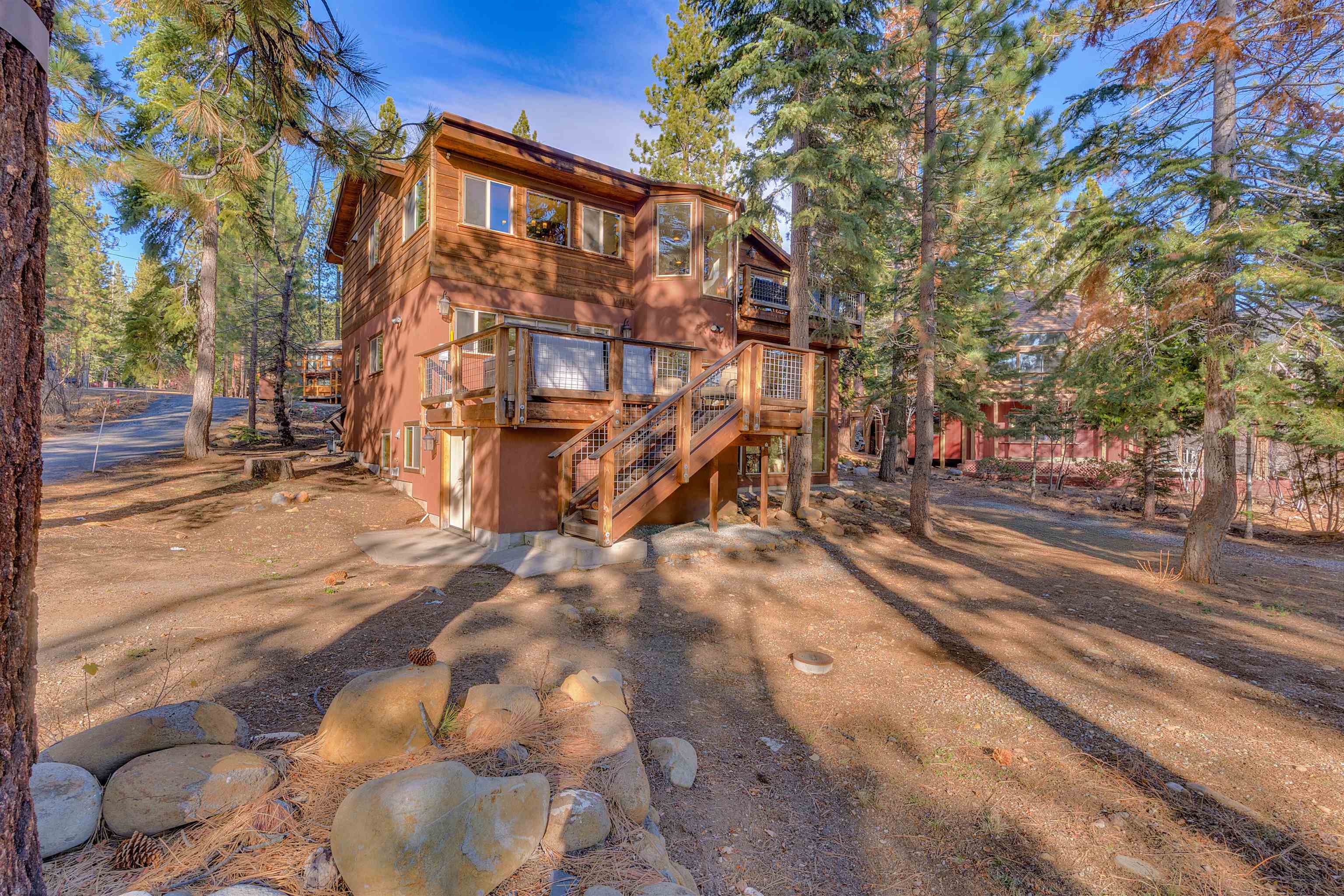 1055 Trent Lane