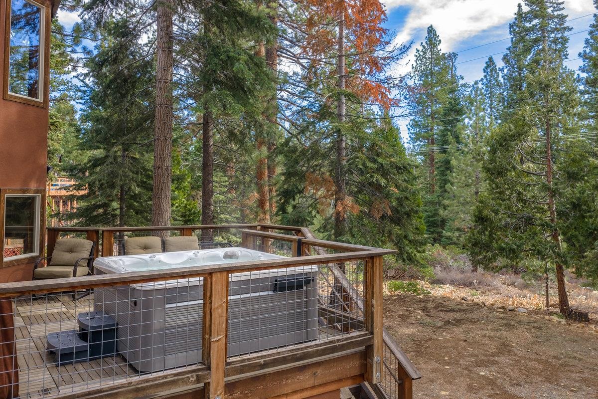1055 Trent Lane