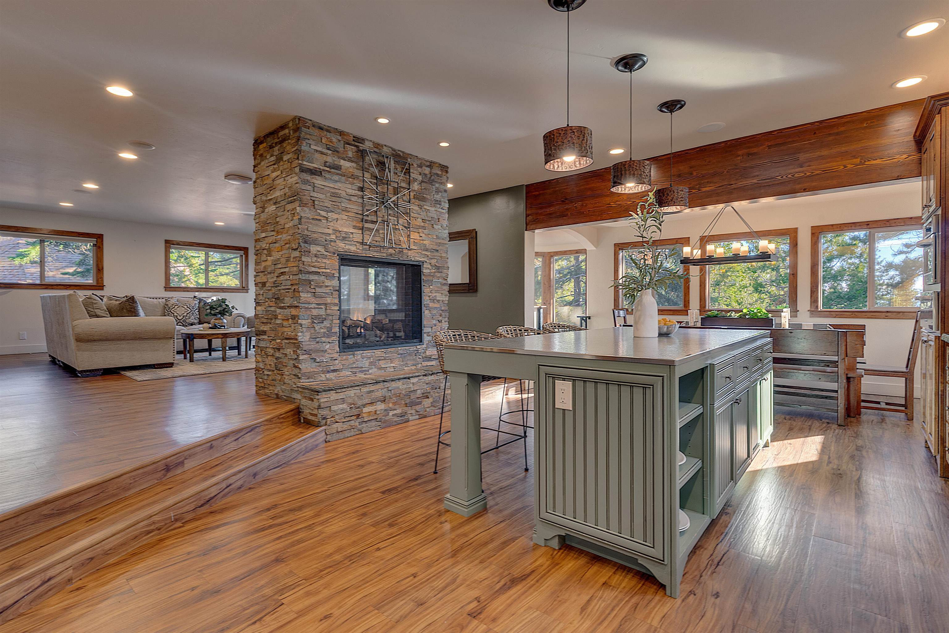 1055 Trent Lane