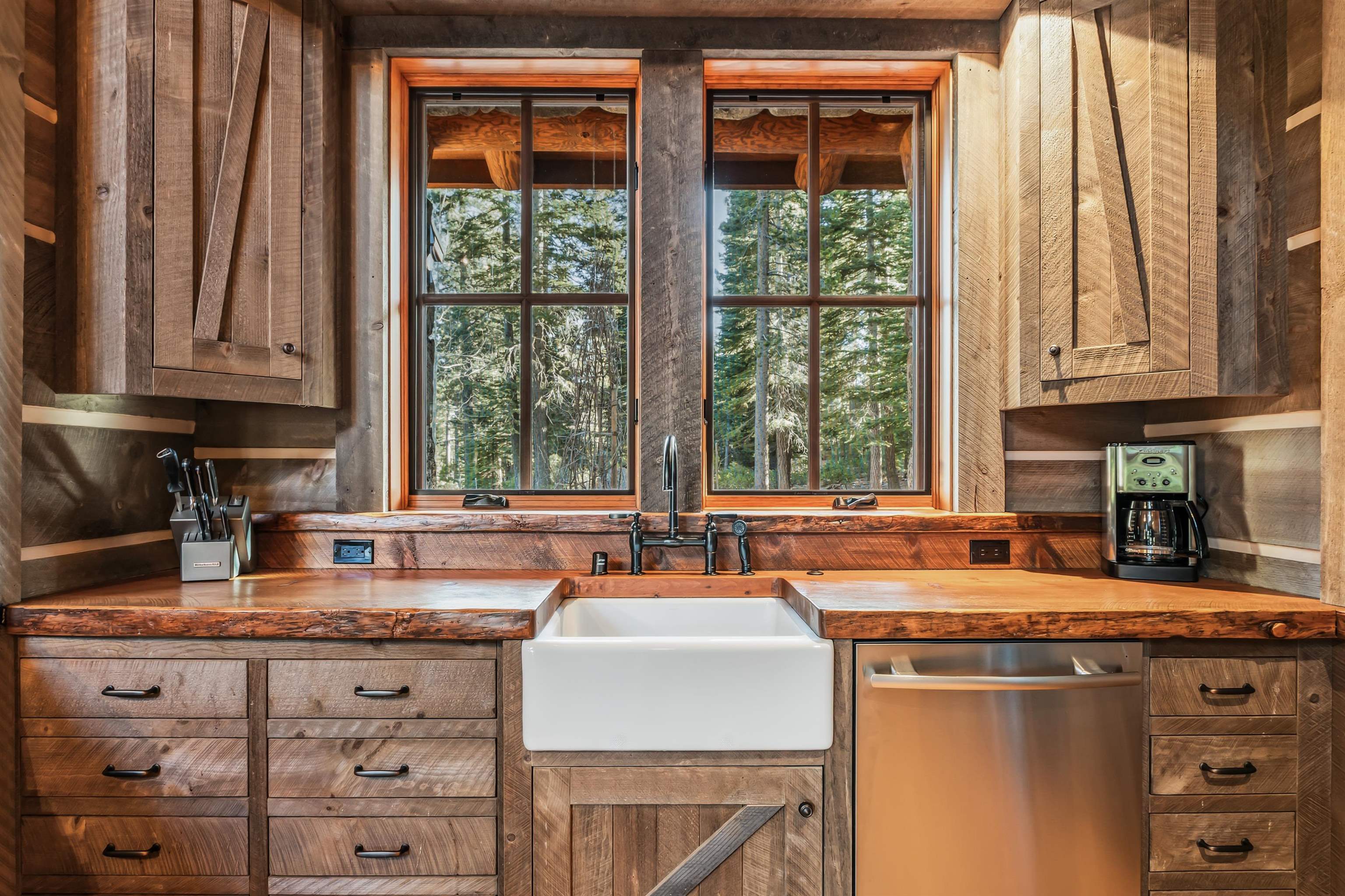 8745 Lahontan Drive, Truckee, CA, 96161