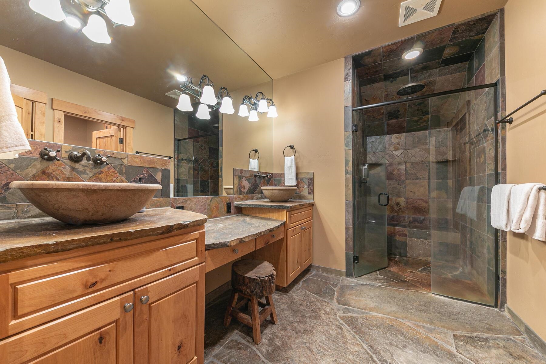 1768 Grouse Ridge Road, Truckee, CA, 96161