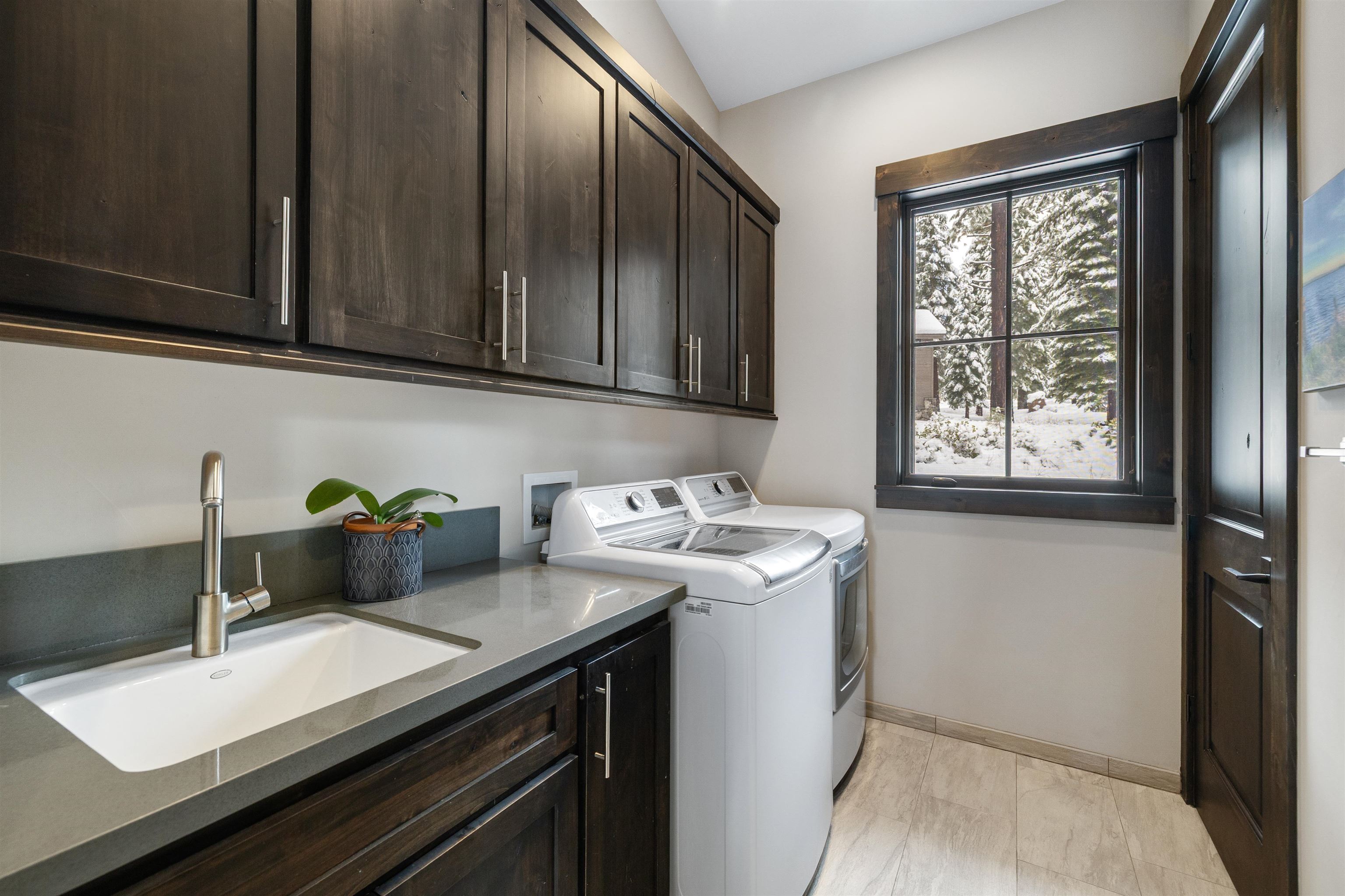 10601 Carson Range Road, Truckee, CA, 96161-5224