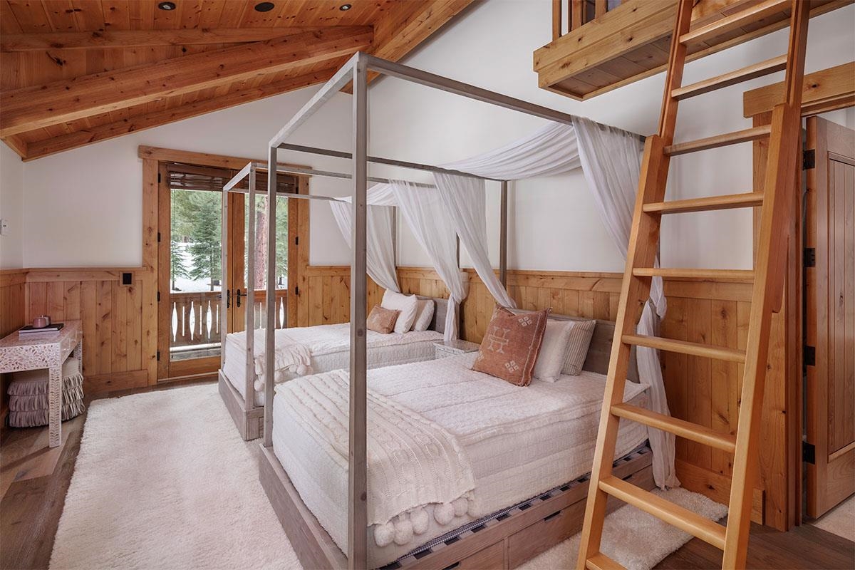 8458 Valhalla Drive, Truckee, CA, 96161