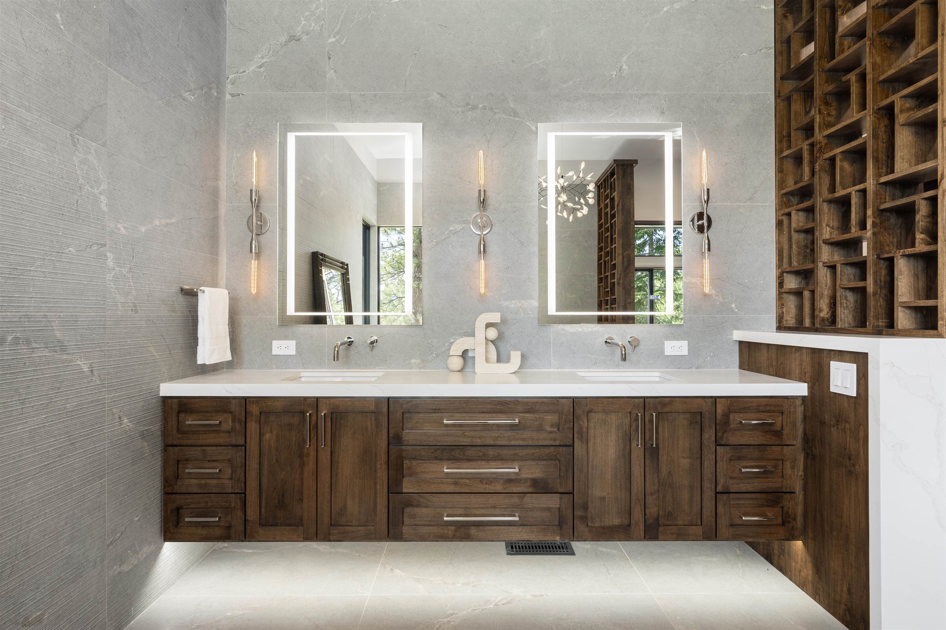 9337 Heartwood Drive, Truckee, CA, 96161