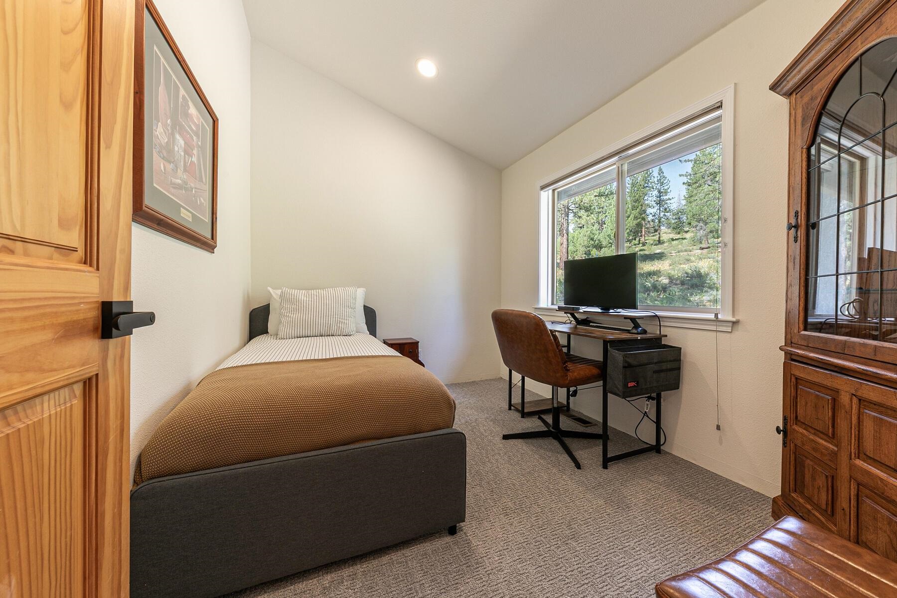 300 Skidder Trail, Truckee, CA, 96161