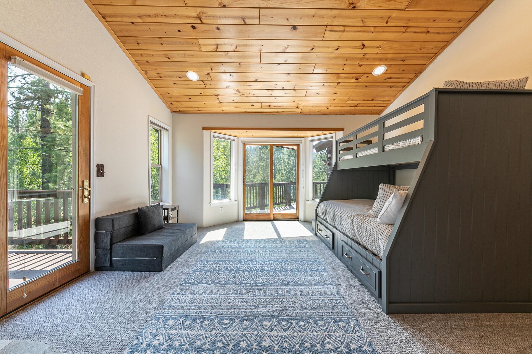 300 Skidder Trail, Truckee, CA, 96161