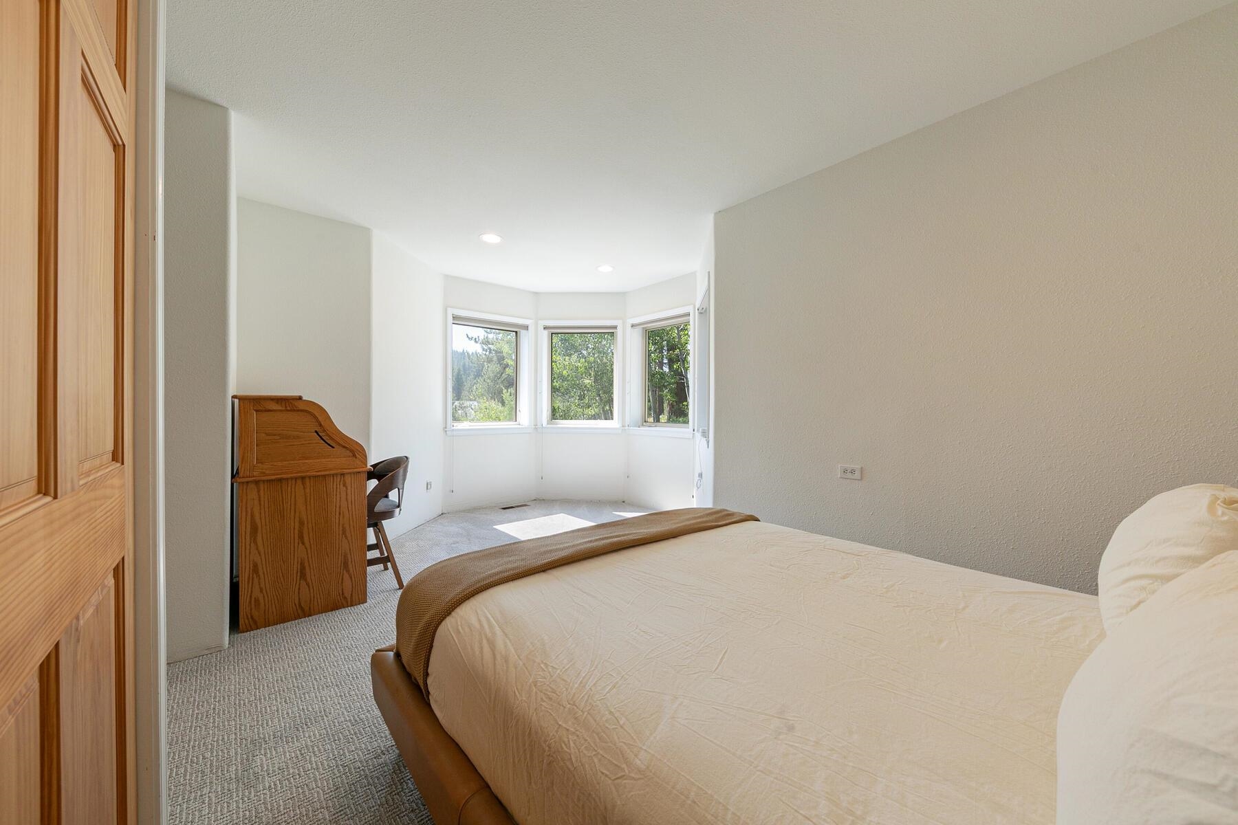 300 Skidder Trail, Truckee, CA, 96161