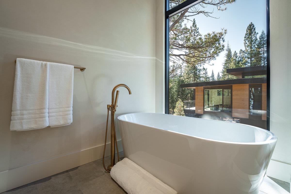 9308 Nine Bark Road, Truckee, CA, 96161