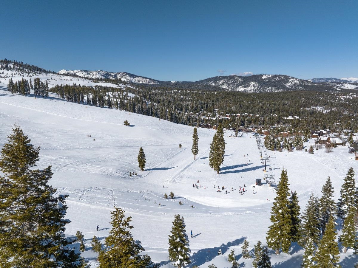 14487 Skislope Way, Truckee, CA, 96161