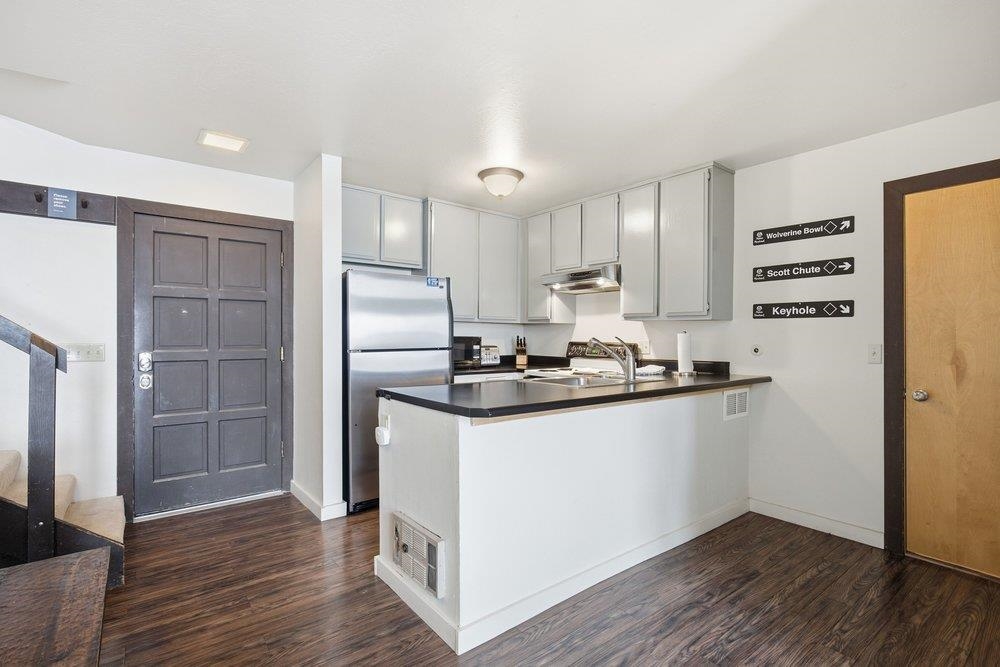 2090 Chalet Road #16