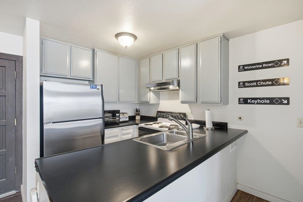 2090 Chalet Road #16