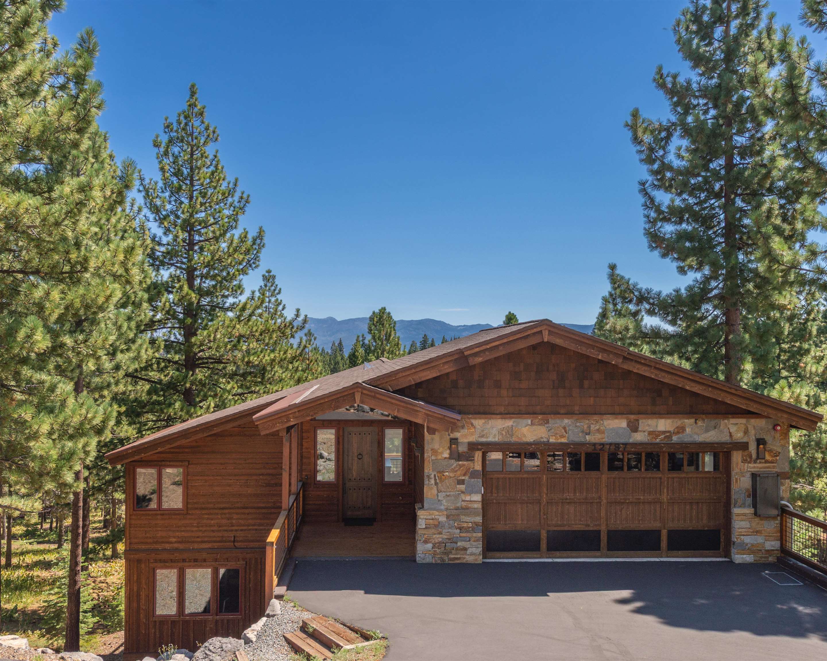 12787 Stockholm Way, Truckee, CA, 96161