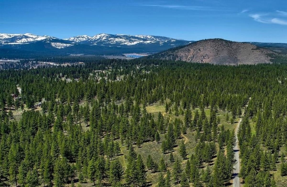 002 Martis Peak Road