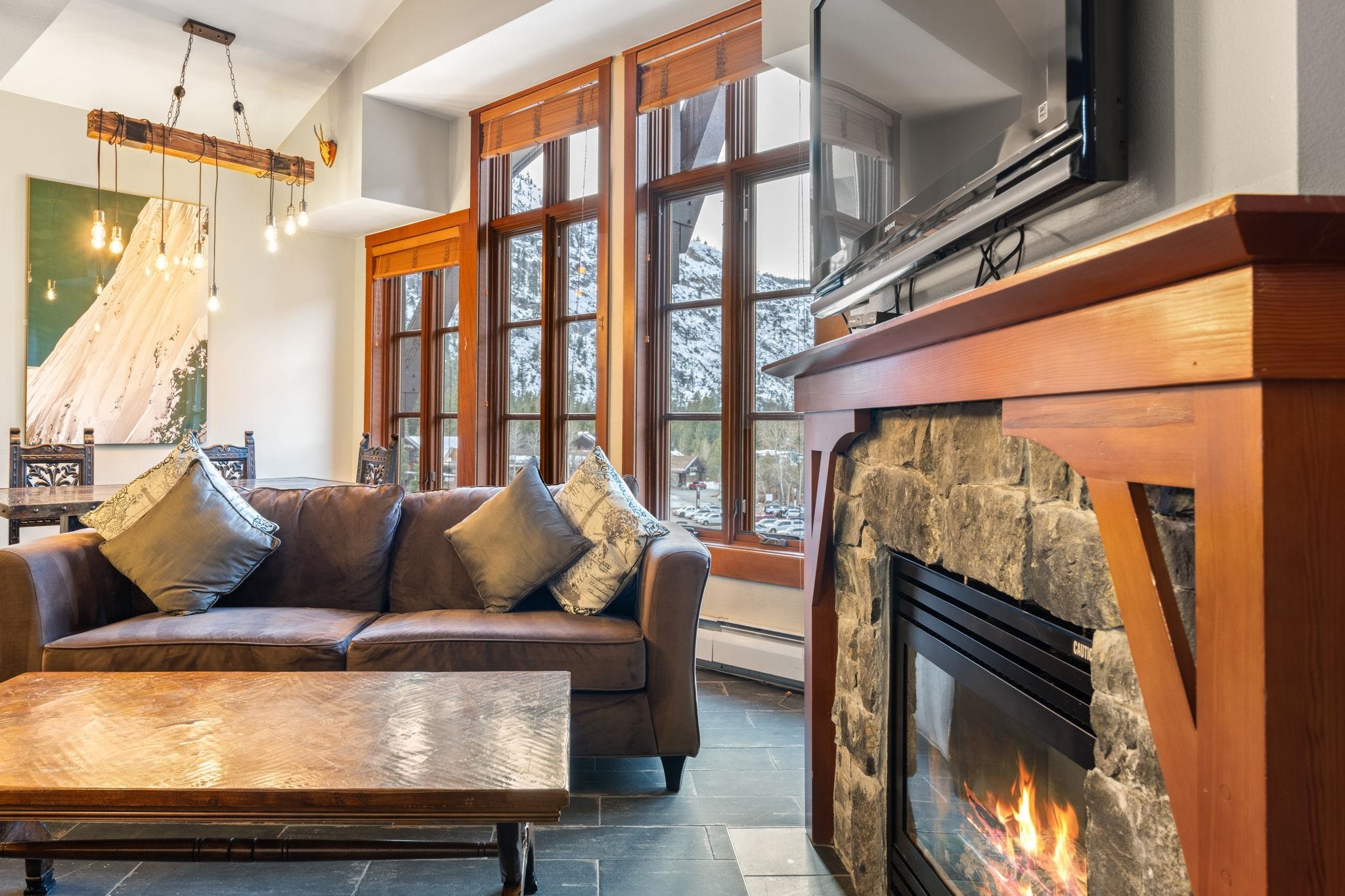 1850 Village South Road UNIT 4-417 (417 West), Olympic Valley, CA, 96146