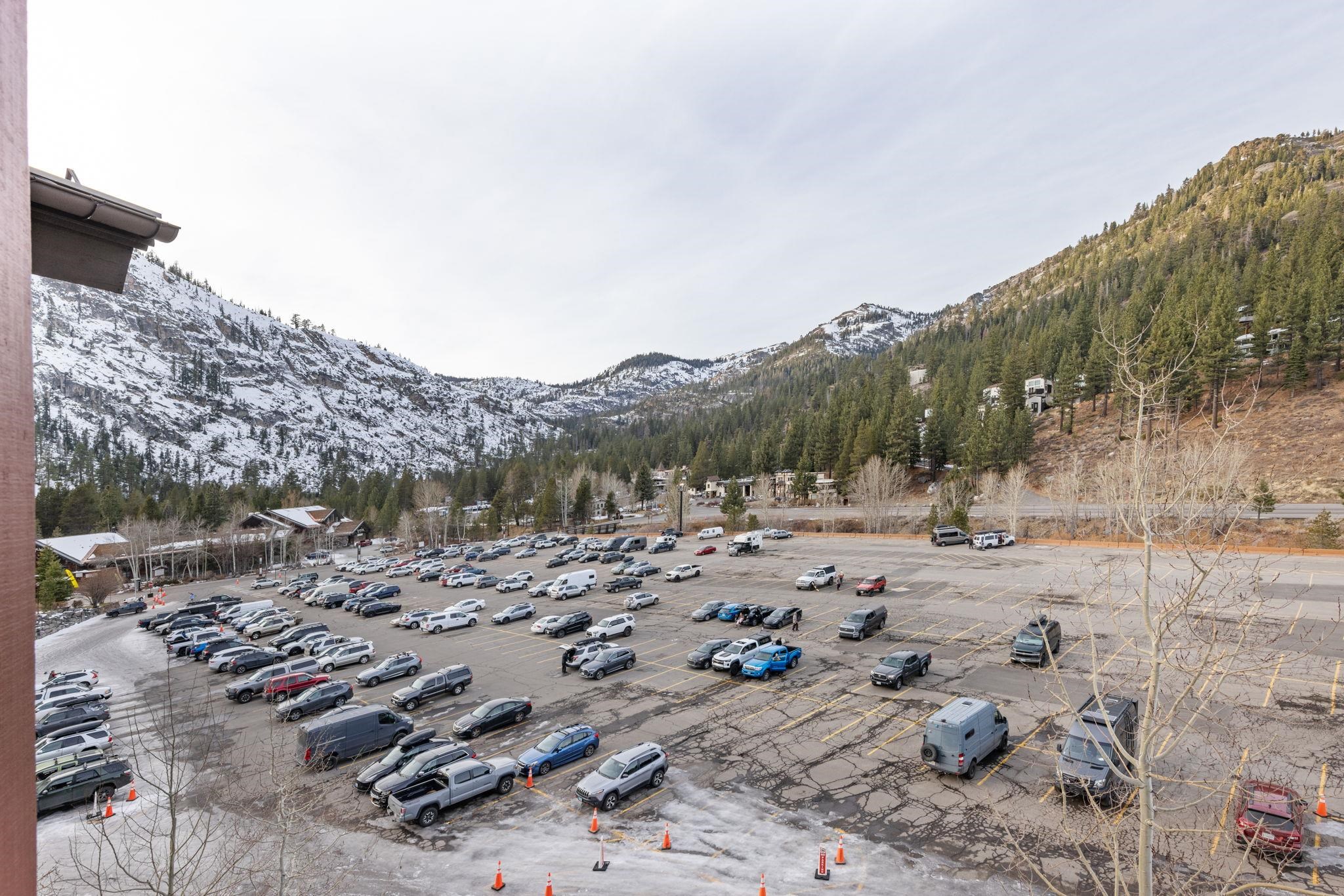 1850 Village South Road UNIT 4-417 (417 West), Olympic Valley, CA, 96146