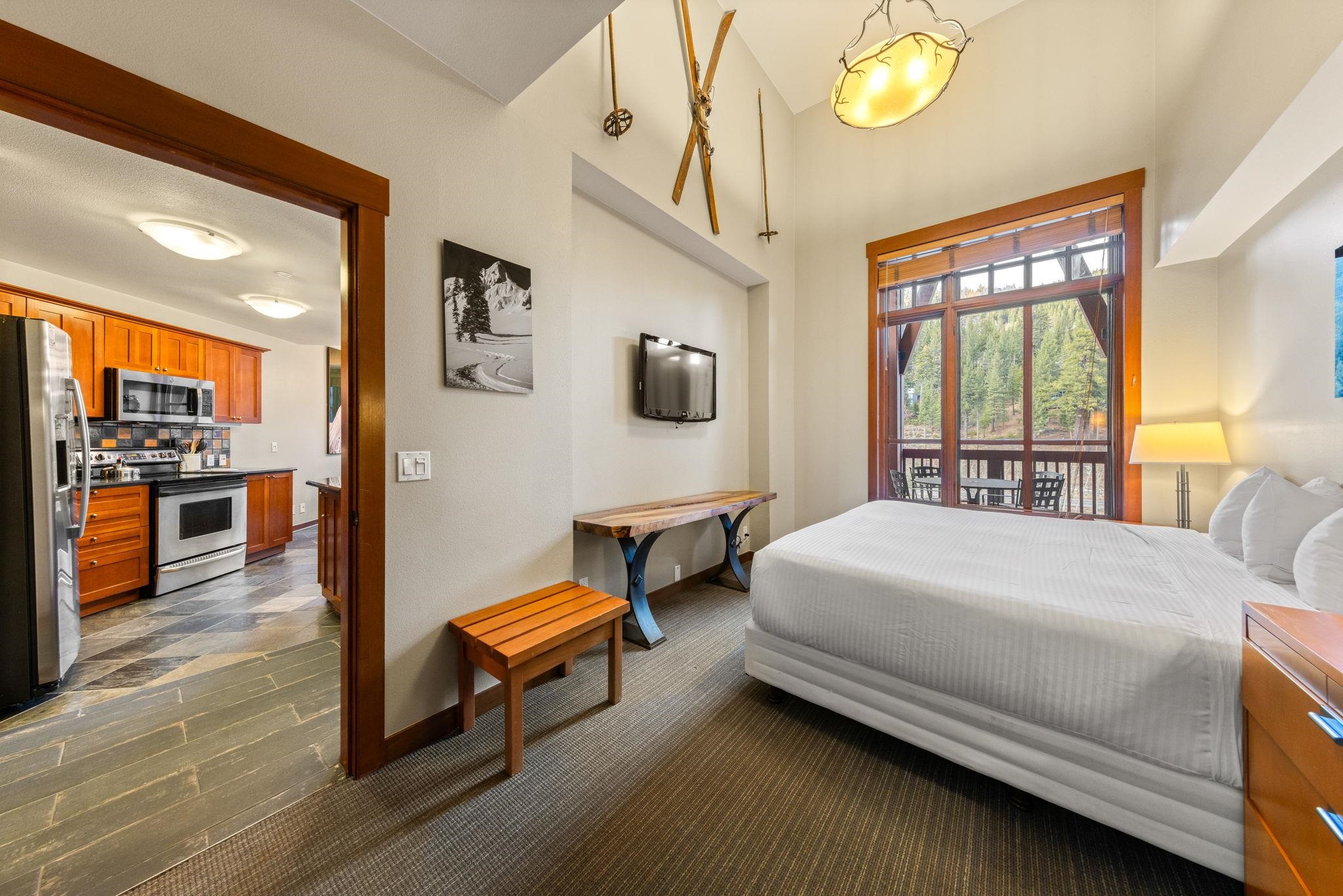 1850 Village South Road UNIT 4-417 (417 West), Olympic Valley, CA, 96146