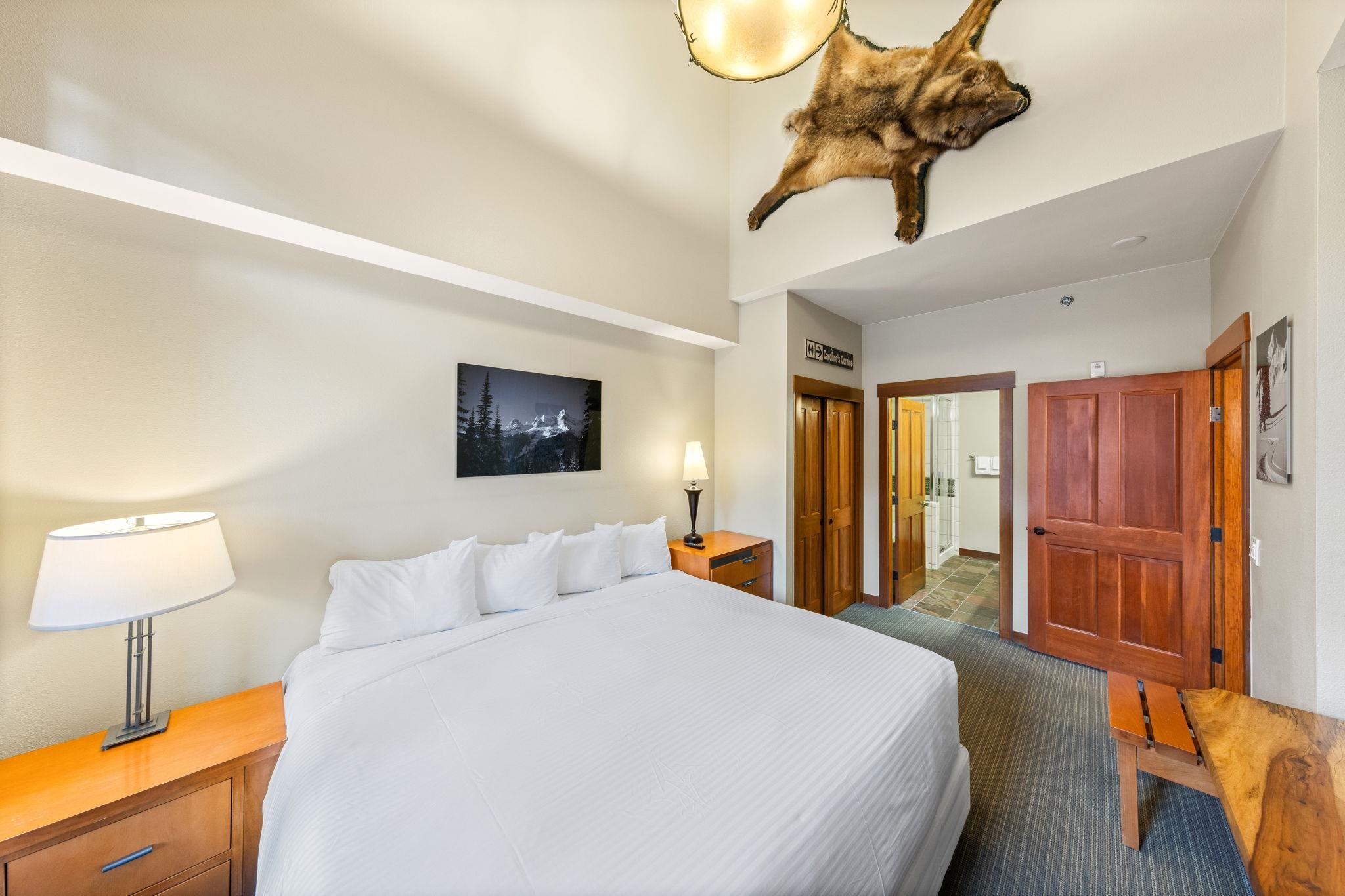 1850 Village South Road UNIT 4-417 (417 West), Olympic Valley, CA, 96146