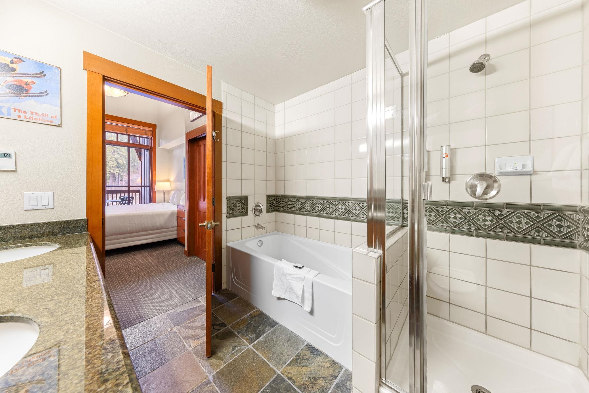 1850 Village South Road UNIT 4-417 (417 West), Olympic Valley, CA, 96146