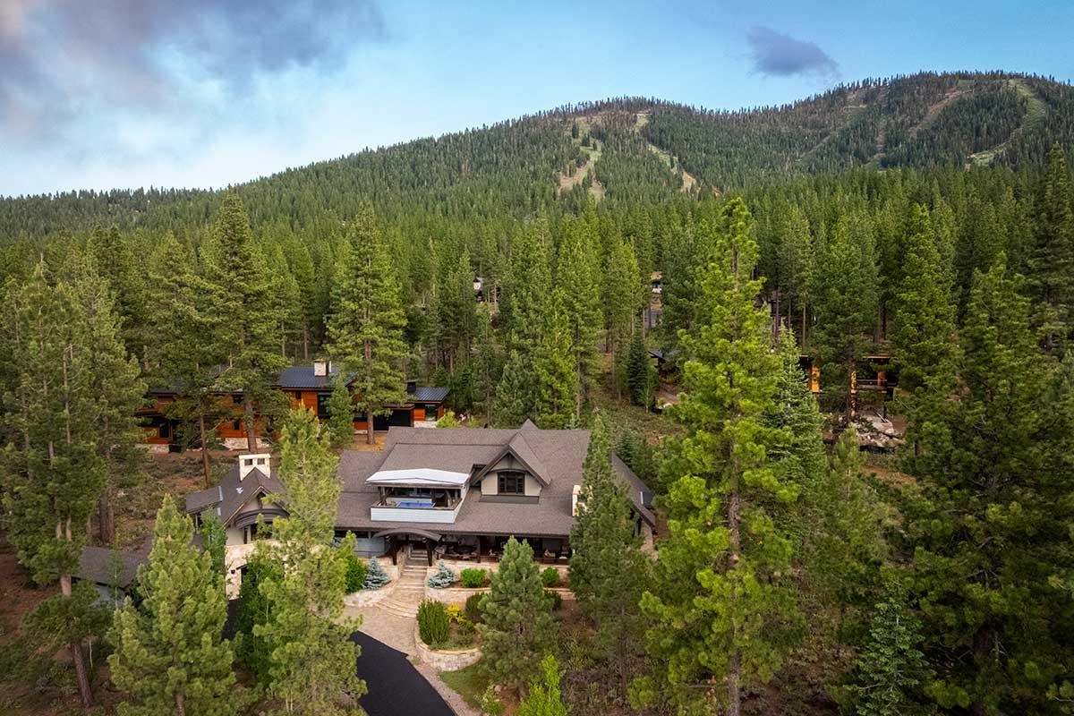 9619 Dunsmuir Way, Truckee, CA, 96161