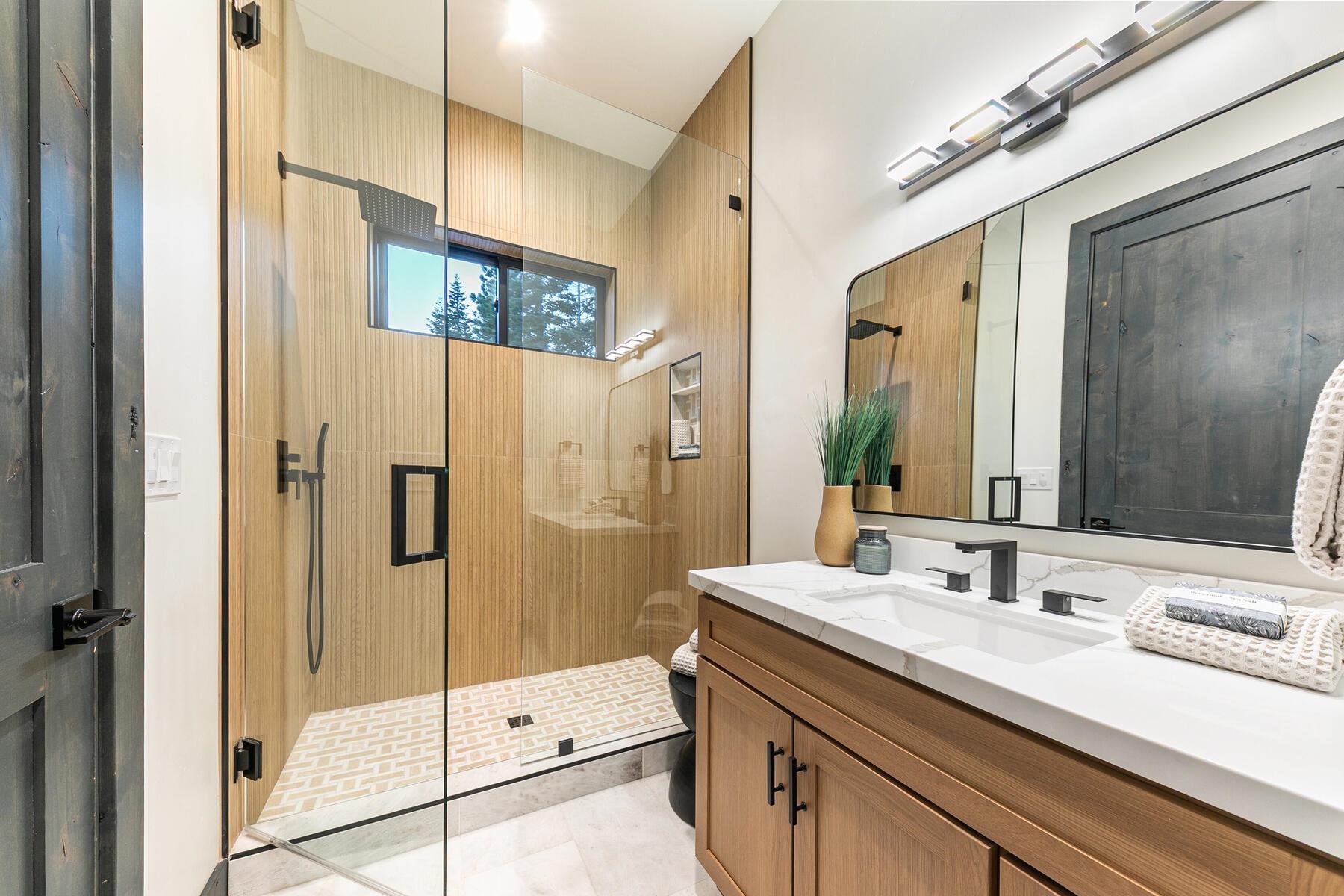 13719 Pathway Avenue, Truckee, CA, 96161