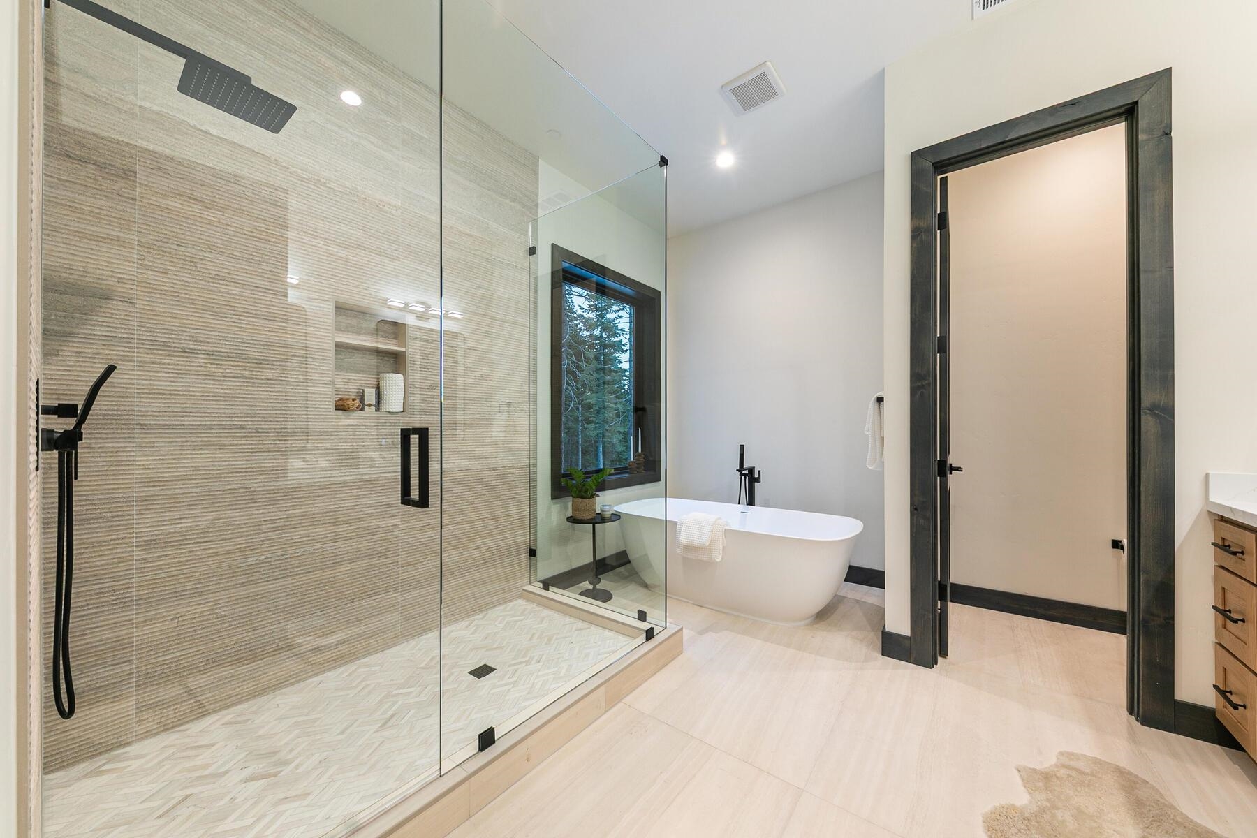 13719 Pathway Avenue, Truckee, CA, 96161