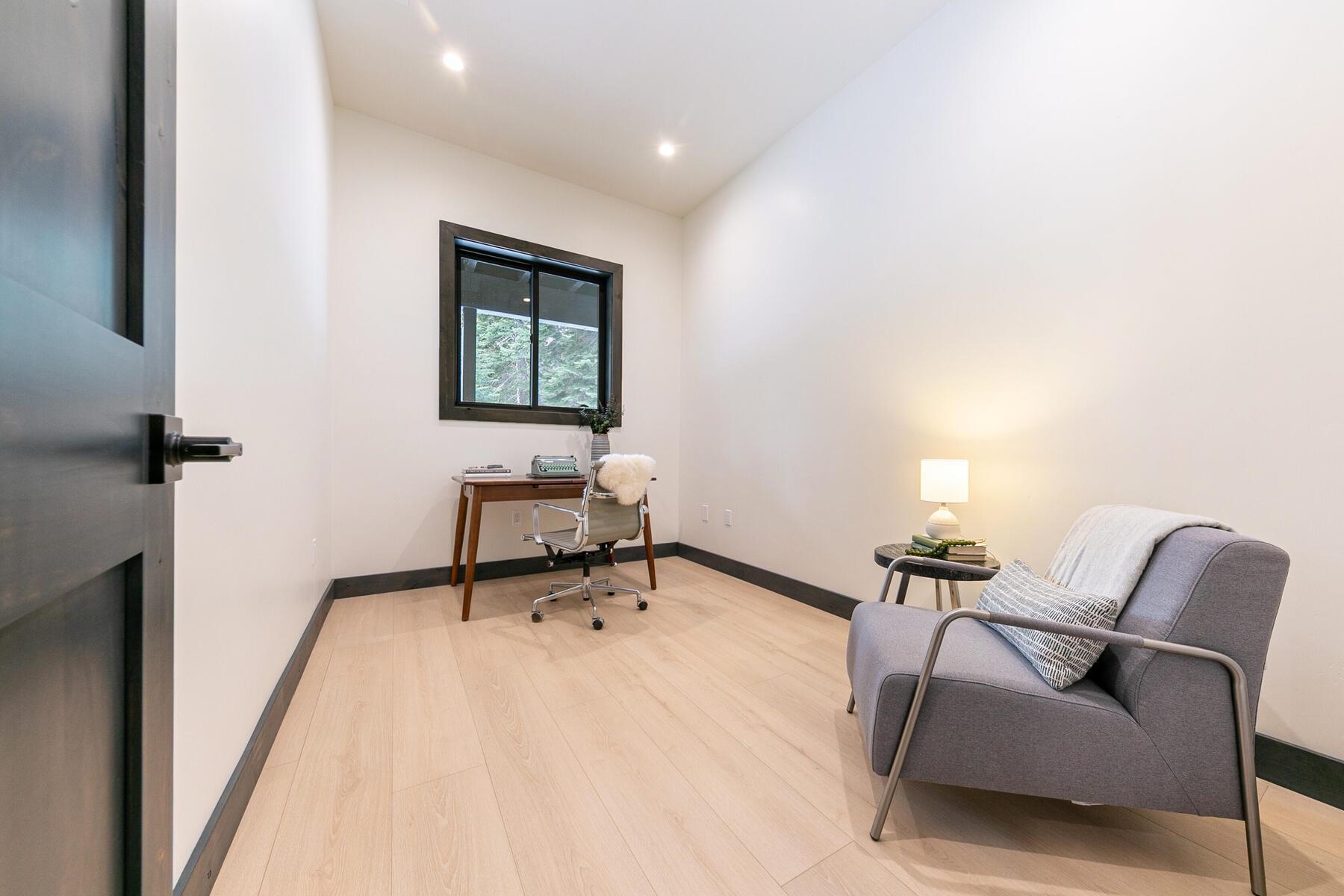 13719 Pathway Avenue, Truckee, CA, 96161