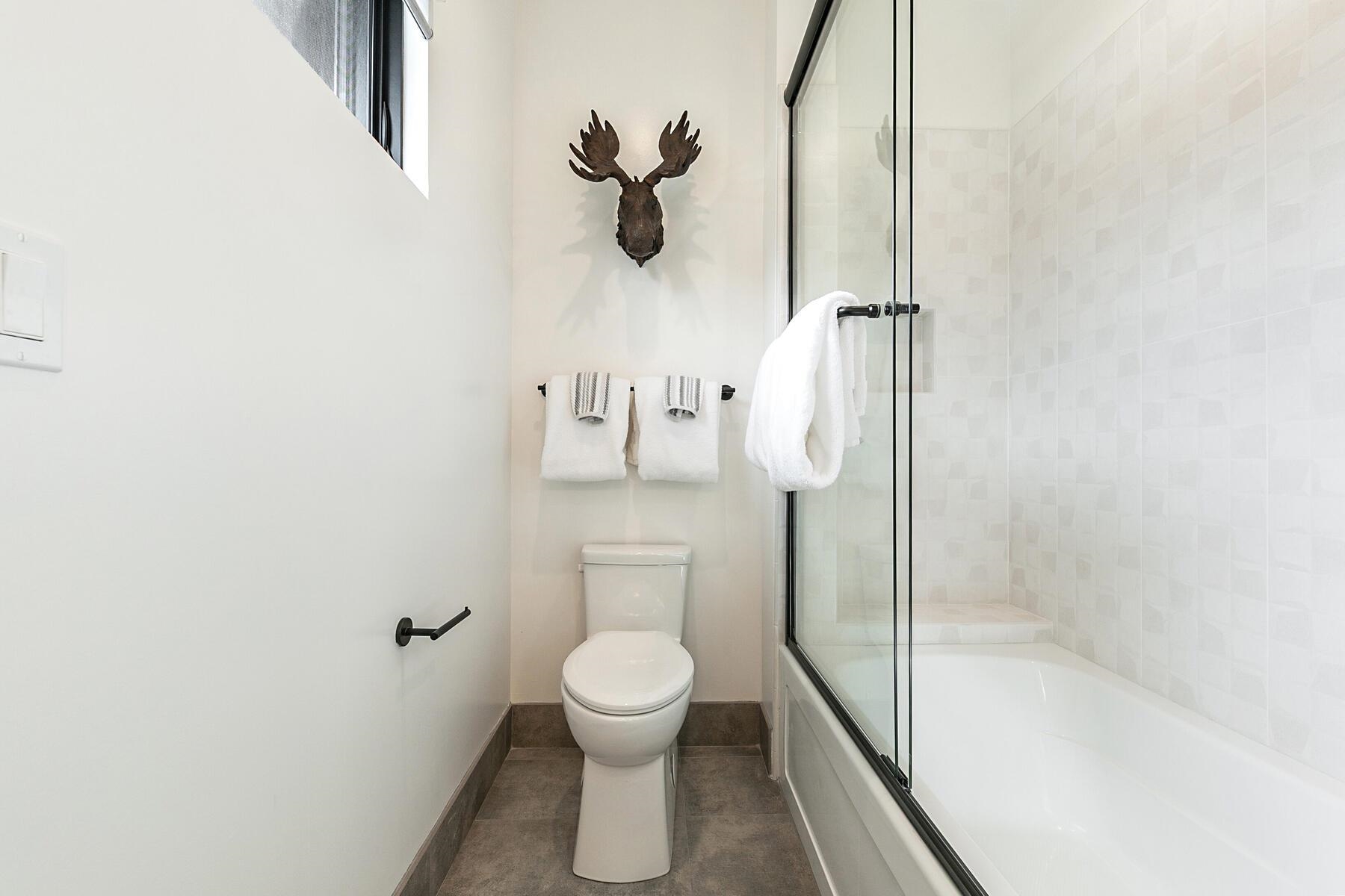 10209 Modane Place, Truckee, CA, 96161