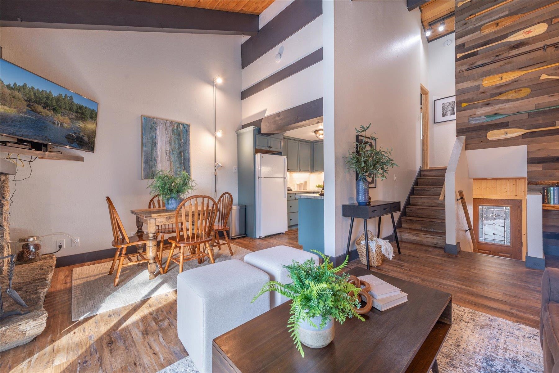 3115 North Lake Boulevard #18