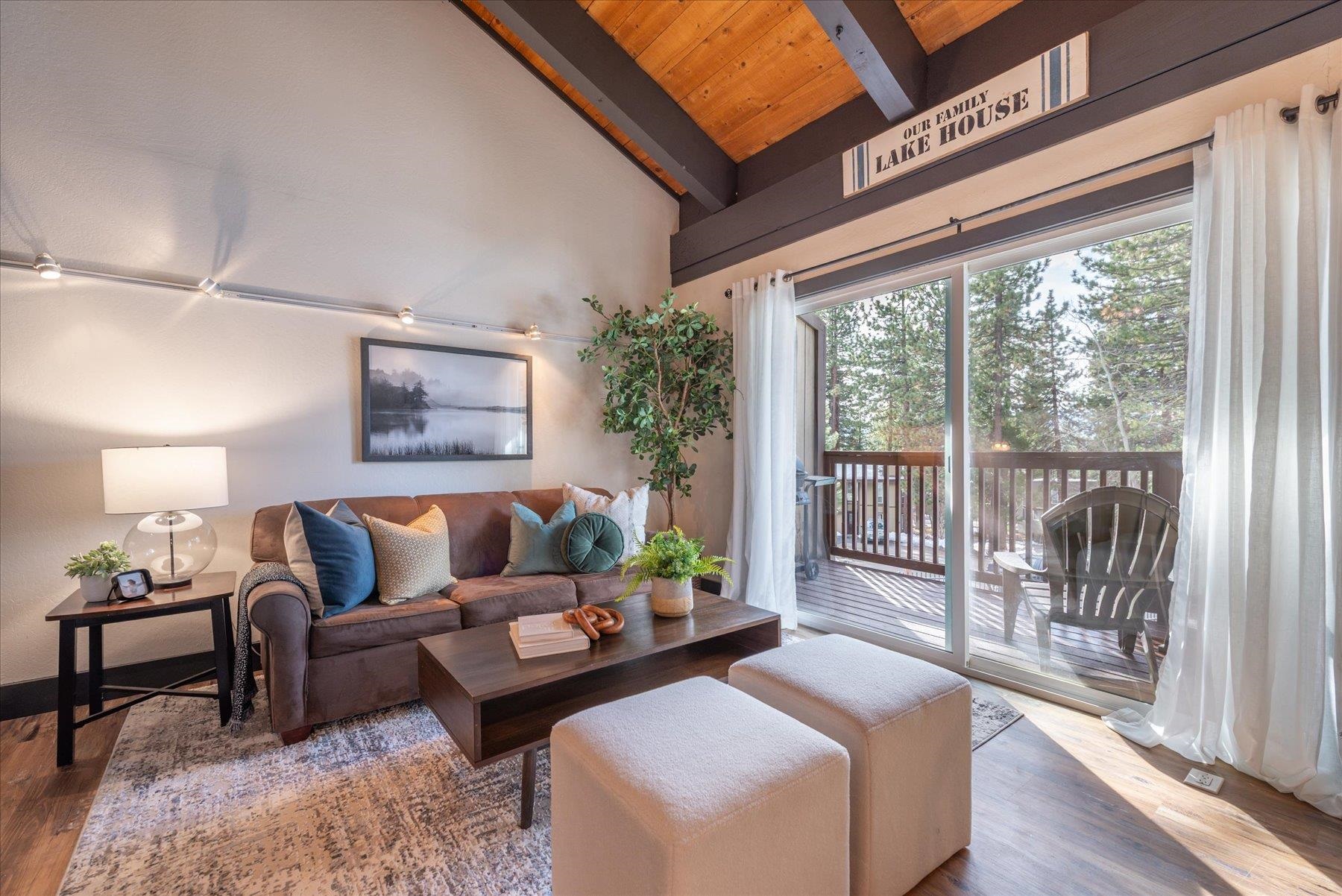 3115 North Lake Boulevard #18