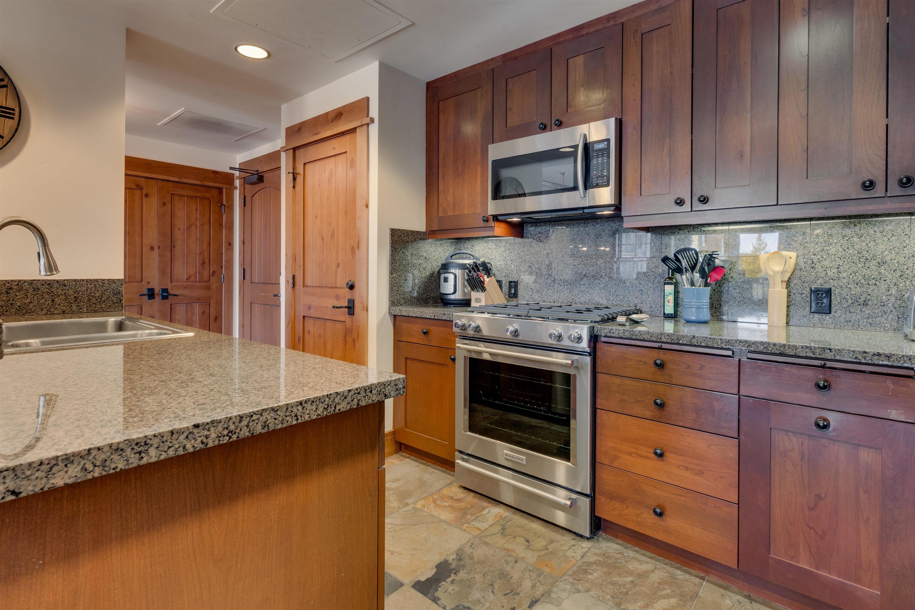 7001 Northstar Drive #411