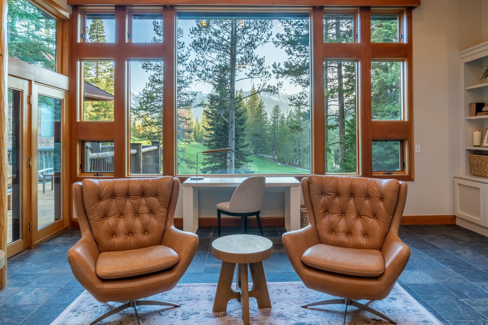 3058 Mountain Links Way