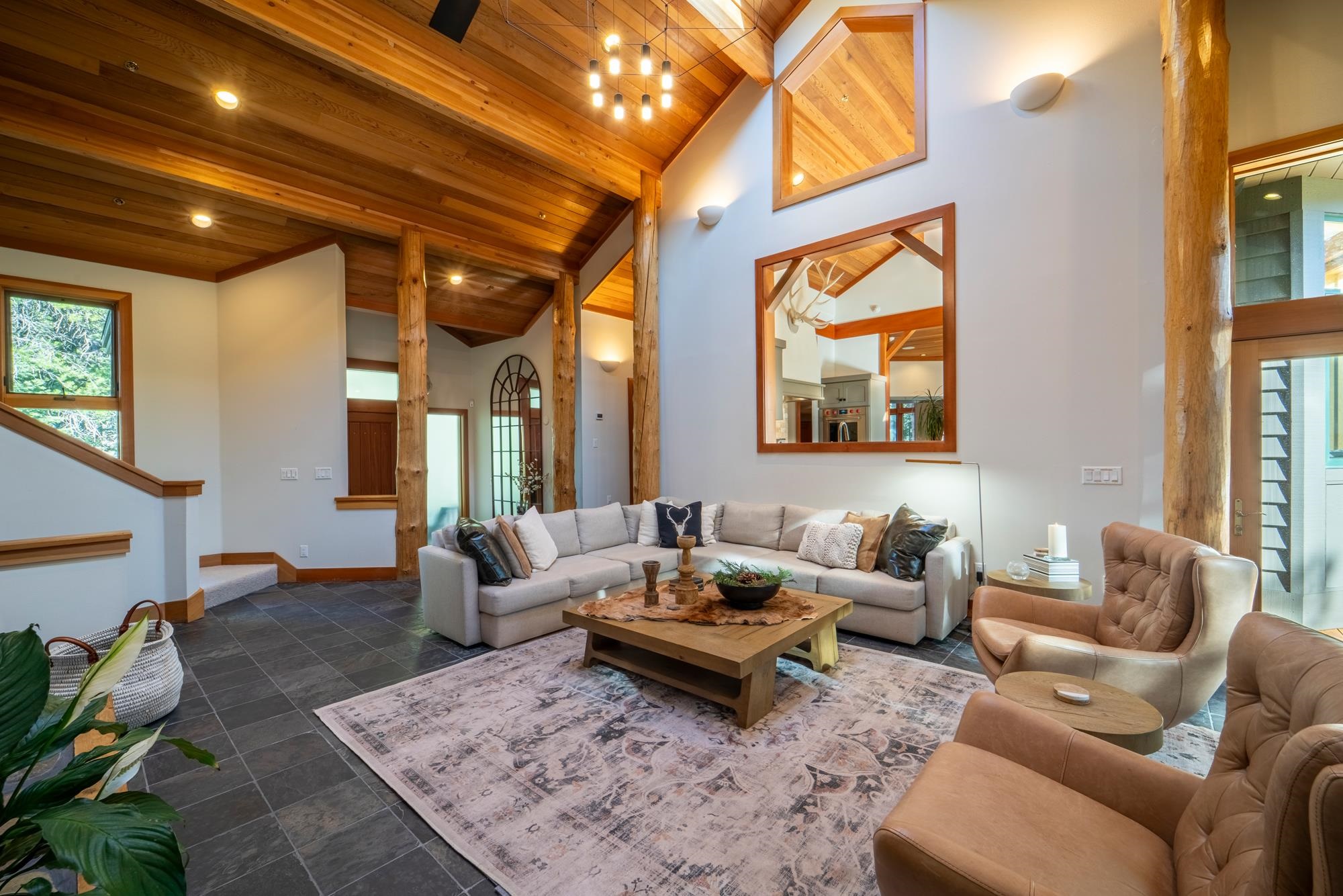 3058 Mountain Links Way