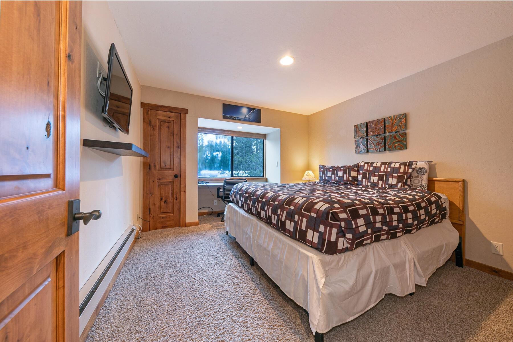 420 Shirley Canyon Road UNIT 34, Olympic Valley, CA, 96146-0000