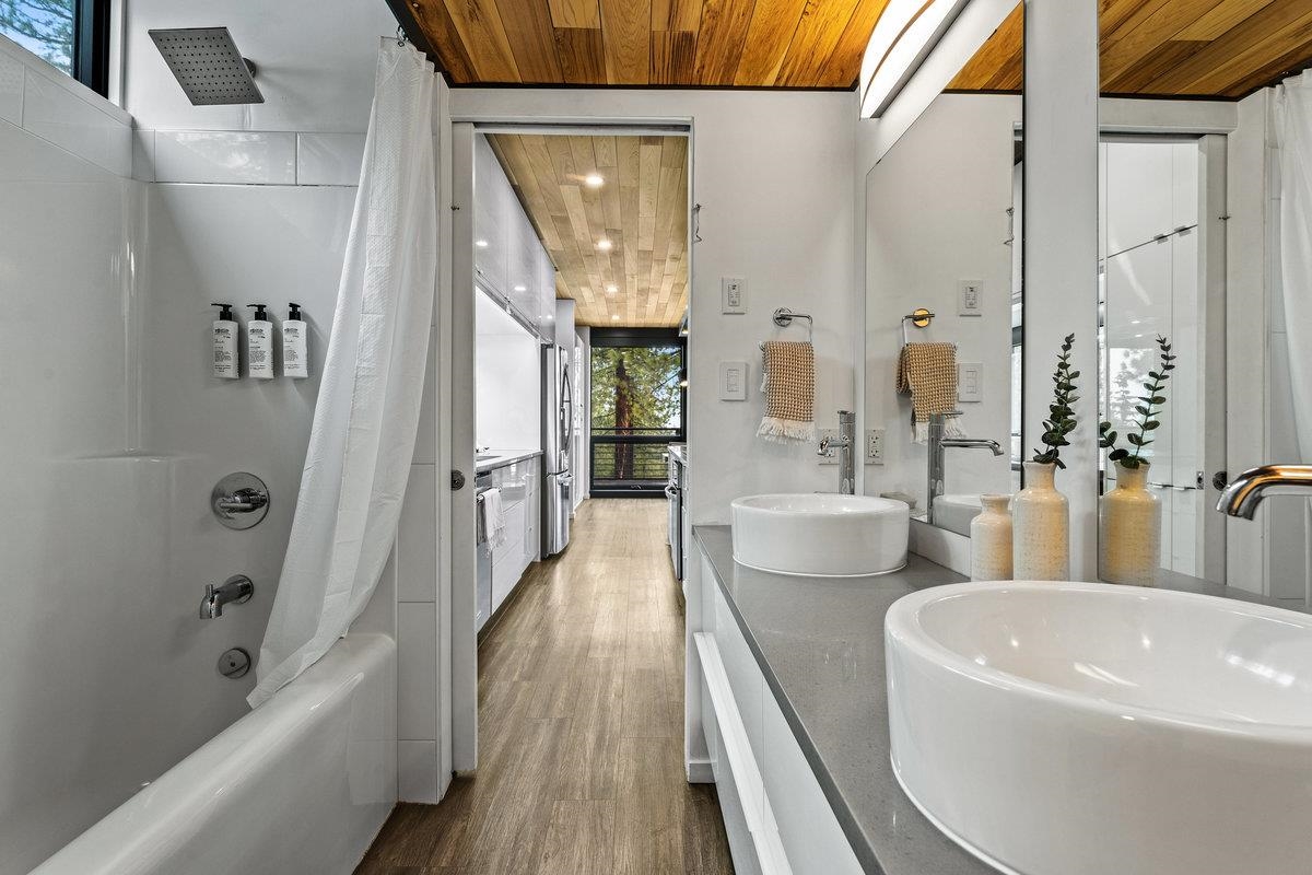 19140 Glades Place, Truckee, CA, 96161