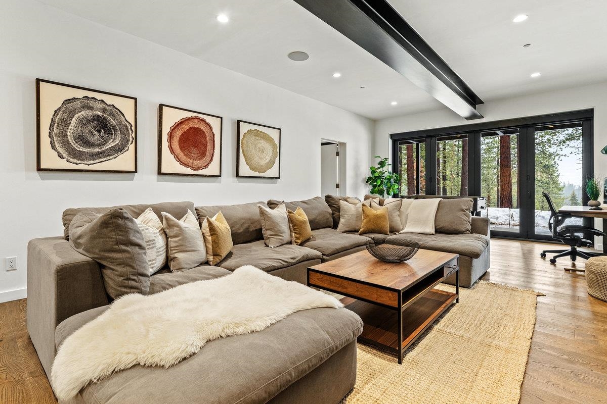 19140 Glades Place, Truckee, CA, 96161