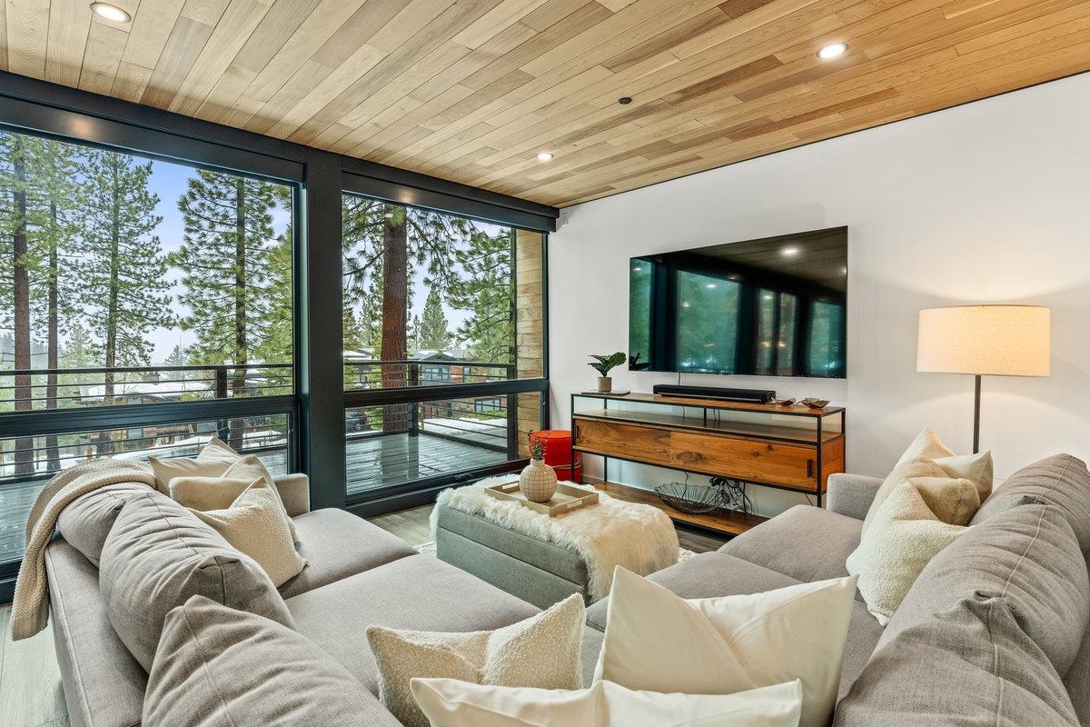 19140 Glades Place, Truckee, CA, 96161