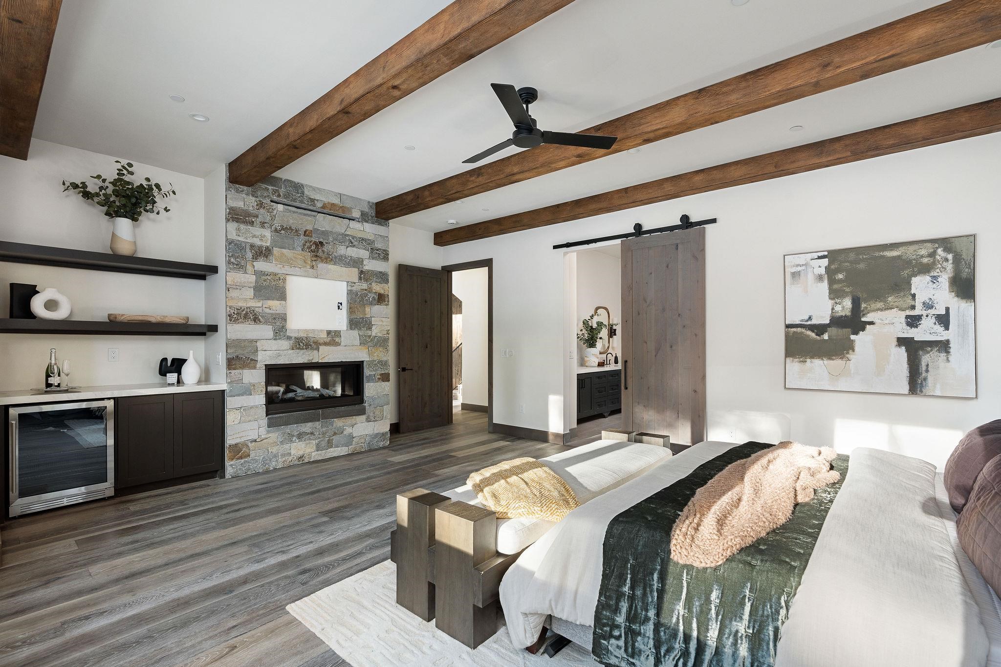 9400 Heartwood Drive, Truckee, CA, 96161-5208