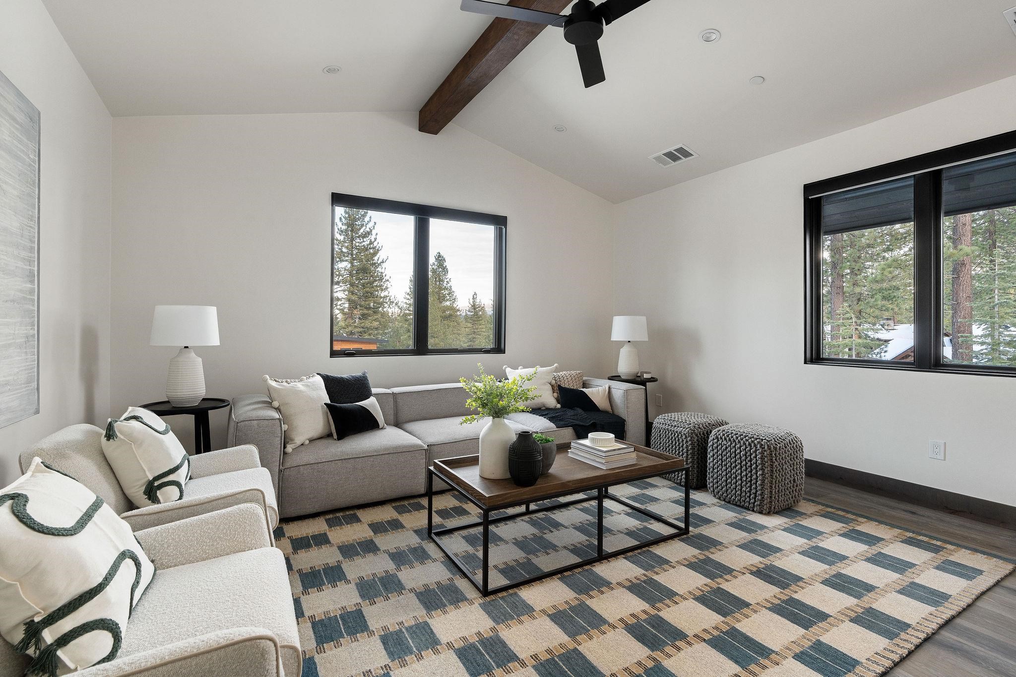 9400 Heartwood Drive, Truckee, CA, 96161-5208