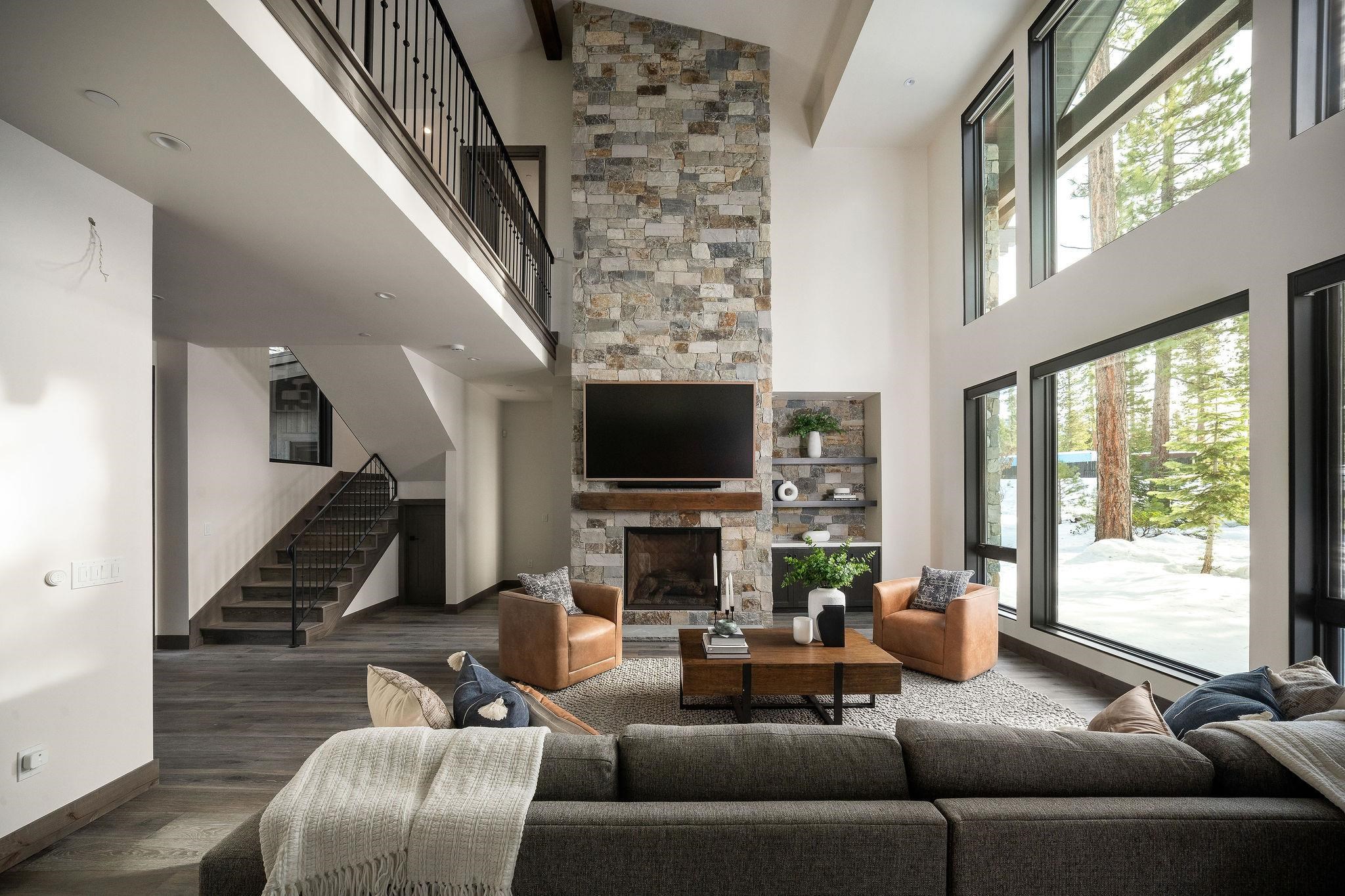 9400 Heartwood Drive, Truckee, CA, 96161-5208