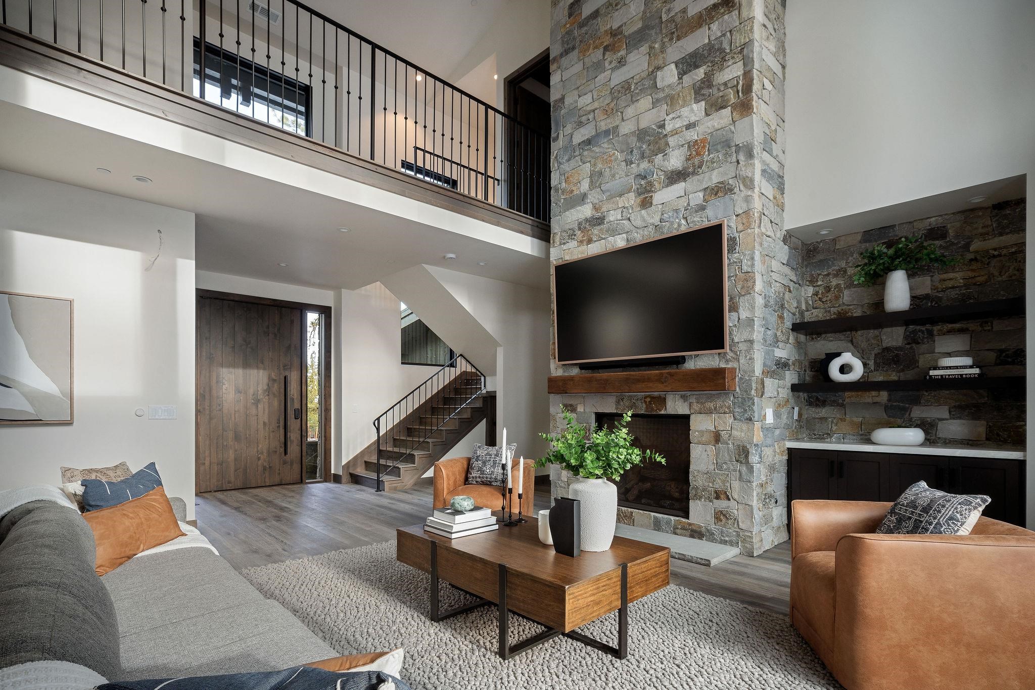 9400 Heartwood Drive, Truckee, CA, 96161-5208