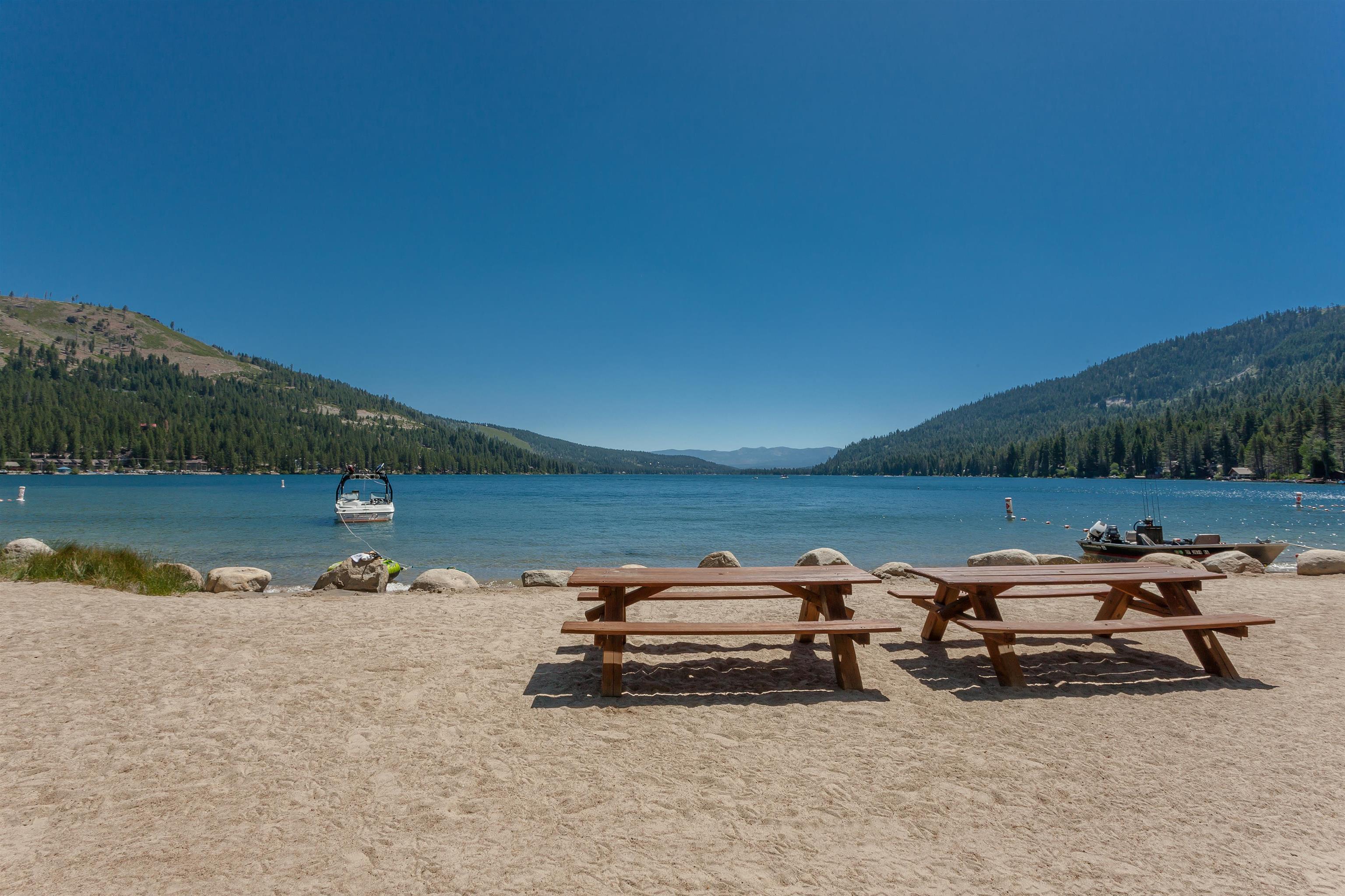 15609 Cottonwood Street, Truckee, CA, 96161