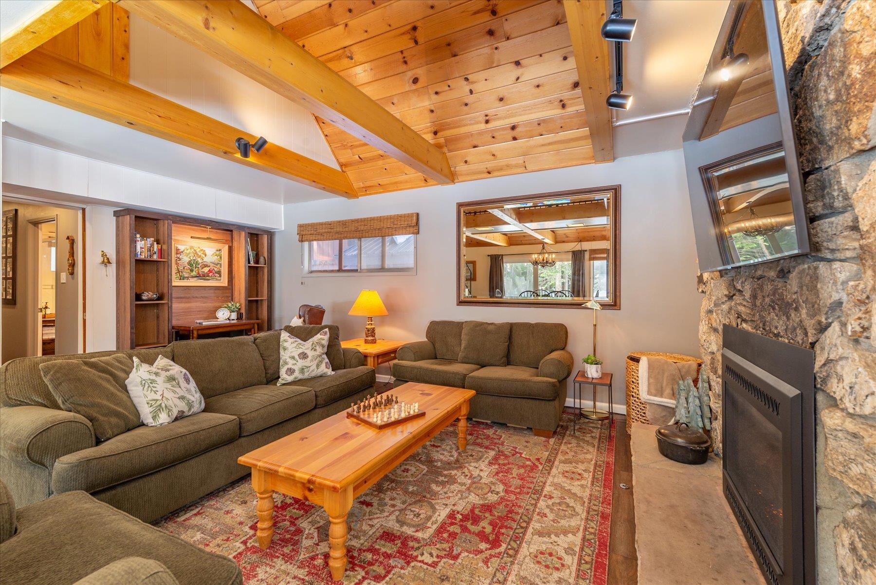 15609 Cottonwood Street, Truckee, CA, 96161