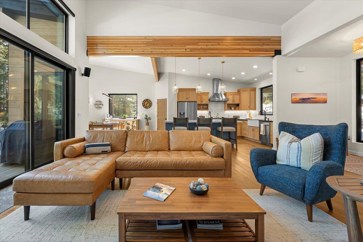 11115 Parkland Drive