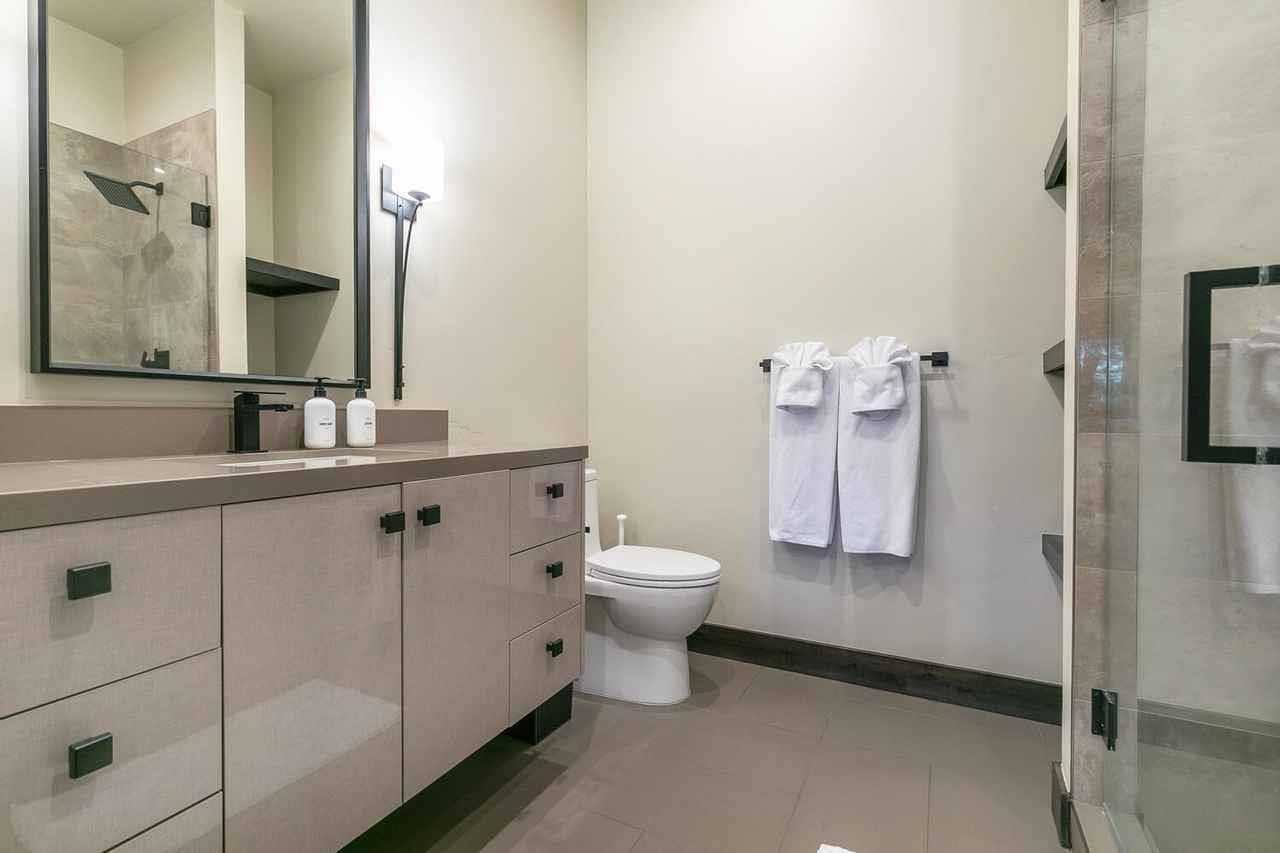 7770 Lahontan Drive, Truckee, CA, 96161