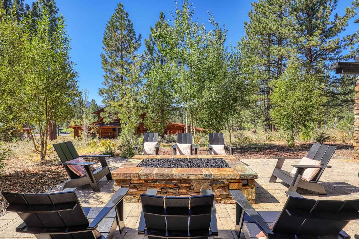 7770 Lahontan Drive, Truckee, CA, 96161