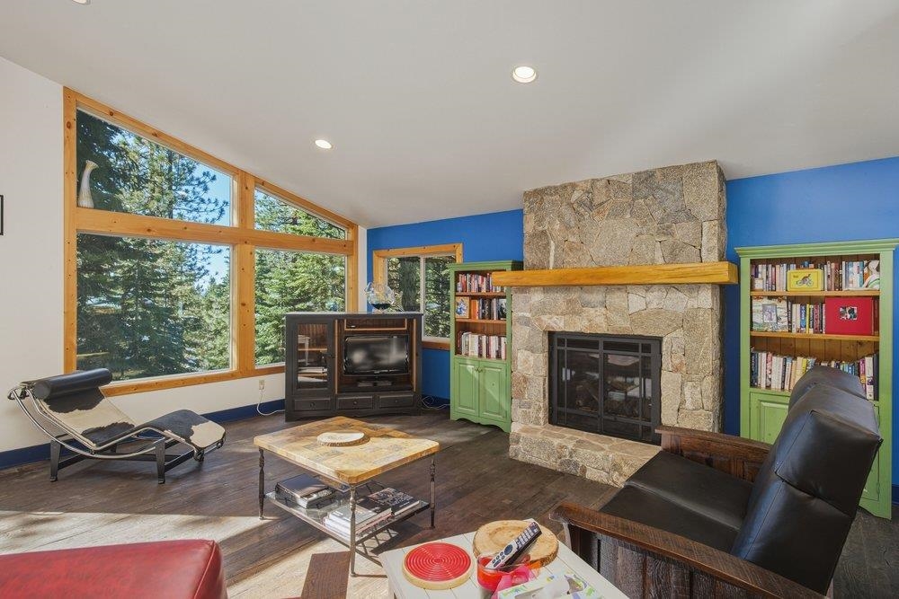 1130 Canterbury Drive