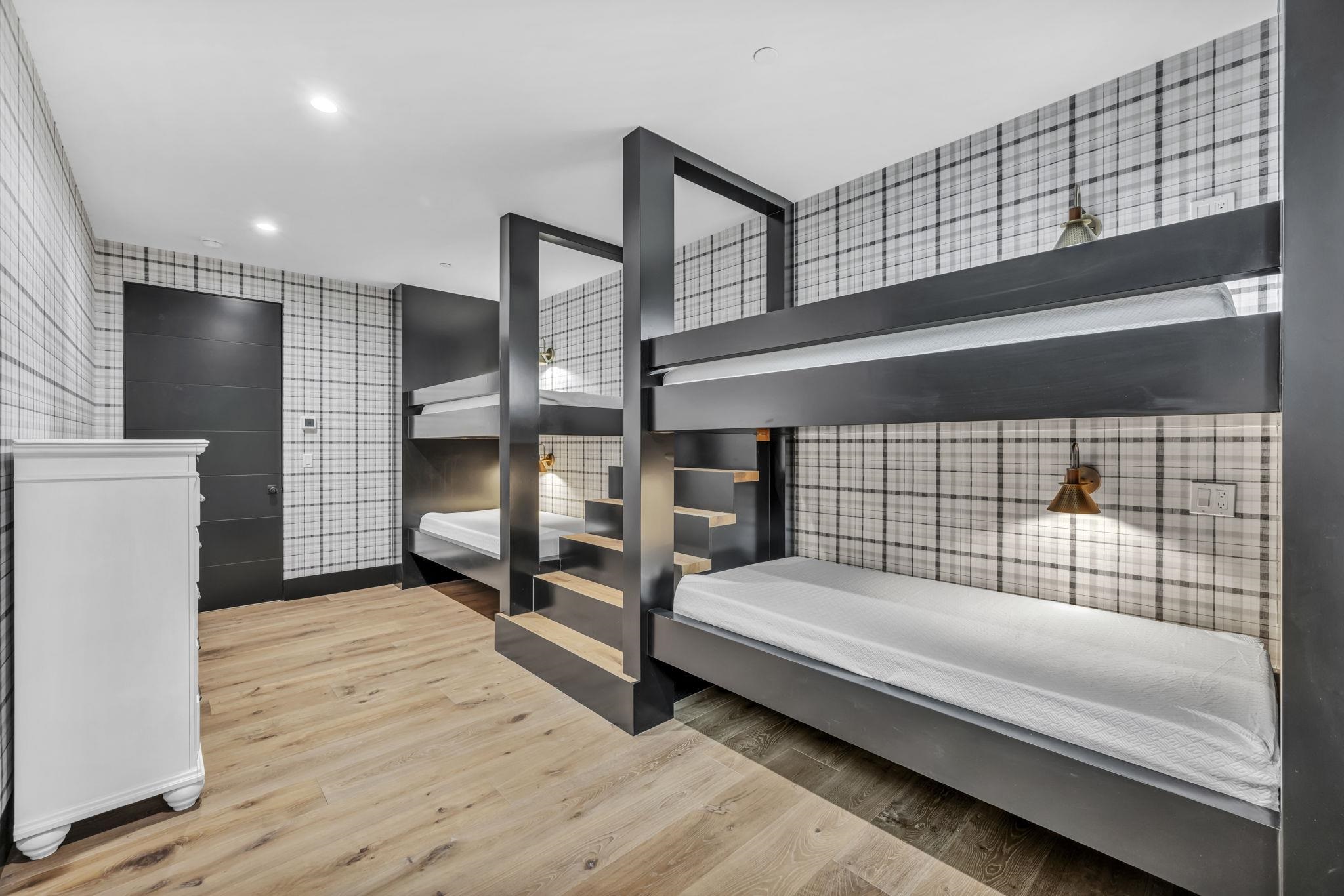 9278 Brae Road, Truckee, CA, 96161