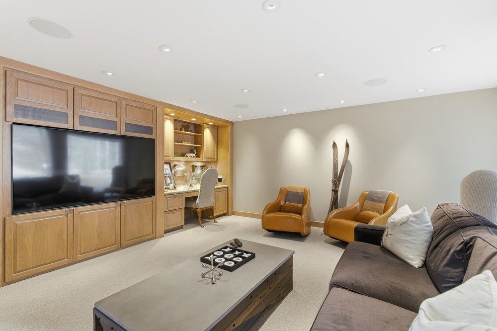 4000 West Lake Boulevard #17