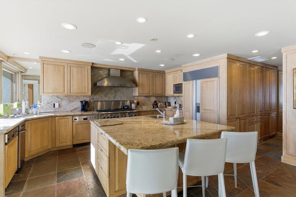 4000 West Lake Boulevard #17